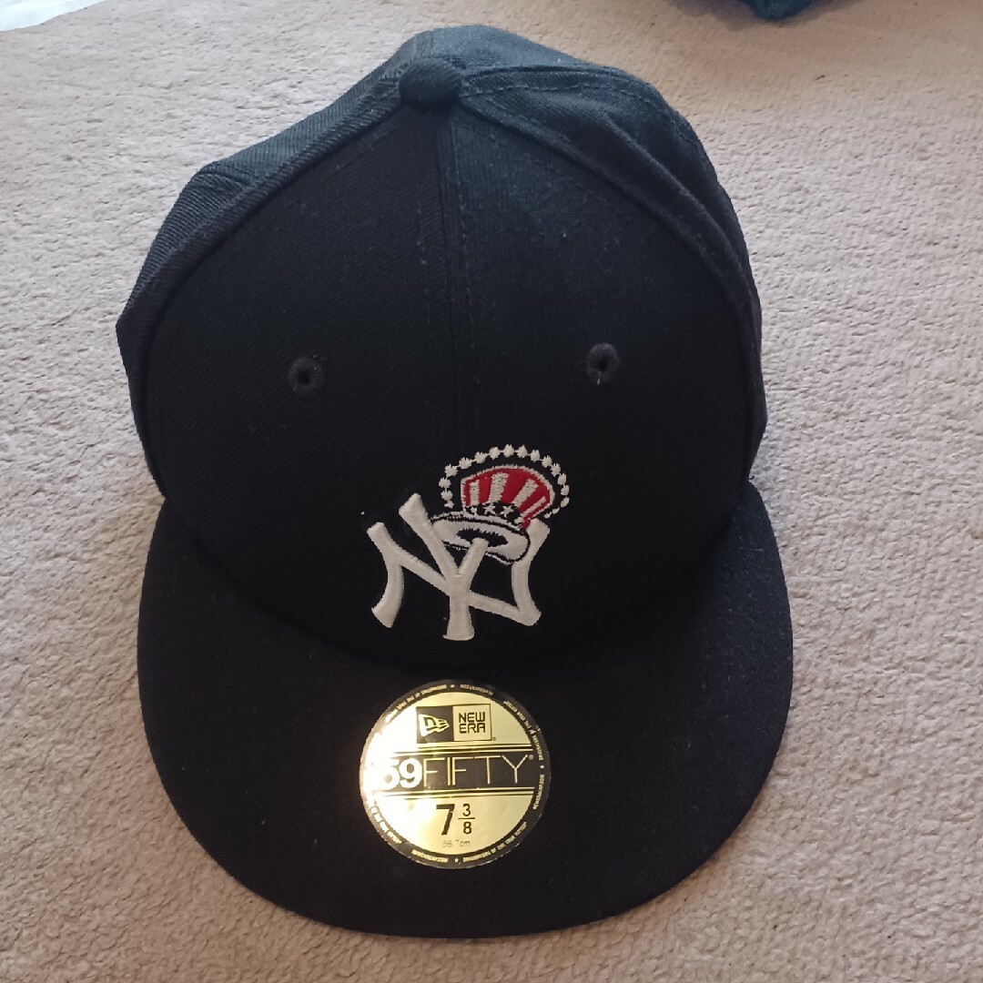 NEW ERA(ニューエラー)のNEW ERA NY キャップ　(ブラック) エンタメ/ホビーのコレクション(その他)の商品写真