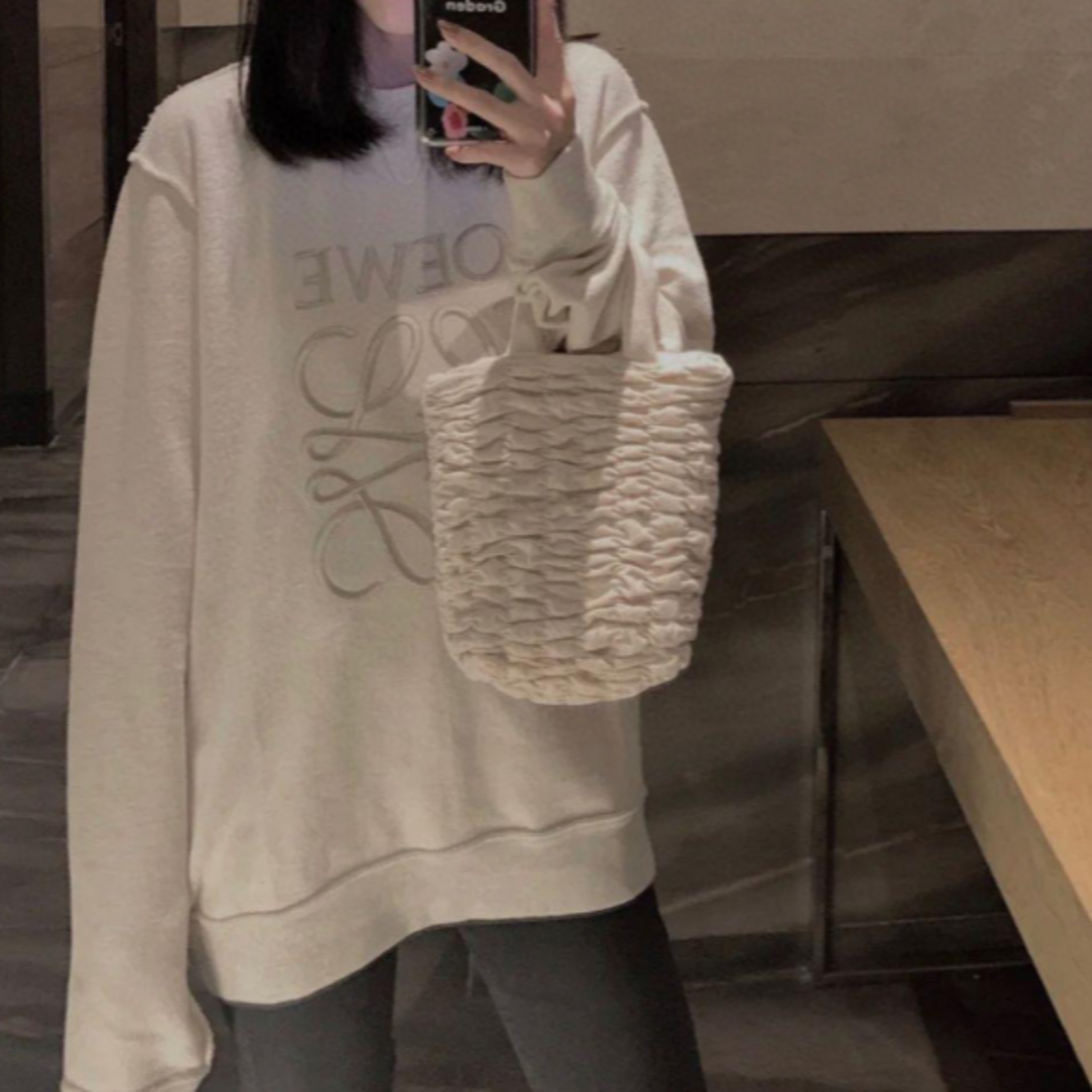 loeweローエベのロングスリーブ秋モデルです 新品~-