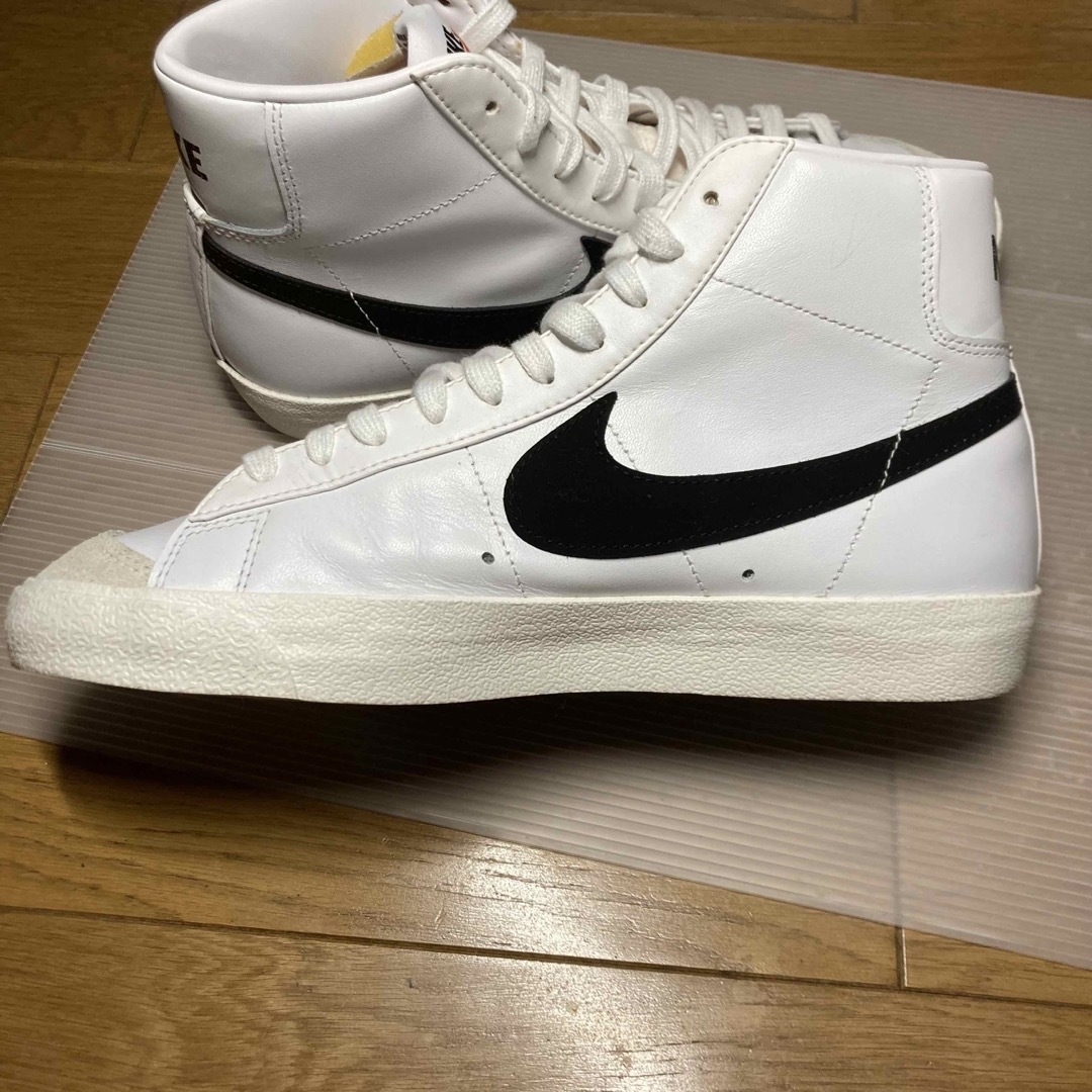 NIKE(ナイキ)のNIKE Blazer Mid 77 Vintage ナイキ　ブレーザー メンズの靴/シューズ(スニーカー)の商品写真