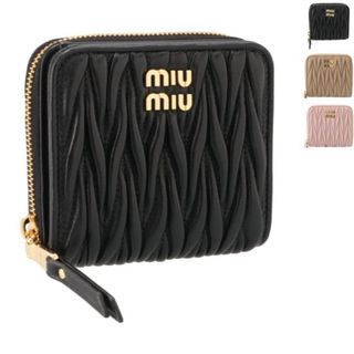 ミュウミュウ(miumiu)のミュウミュウ MIU MIU マテラッセ 財布 二つ折りスモール 二つ折り財布 2023年秋冬新作 5ML522 2FPP (財布)