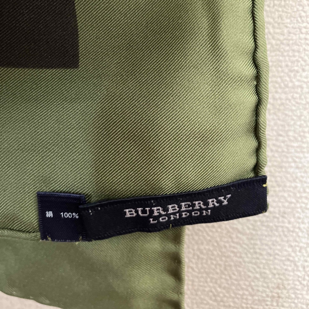 BURBERRY(バーバリー)のバーバリー  大判 スカーフ  グリーン  チェック レディースのファッション小物(バンダナ/スカーフ)の商品写真