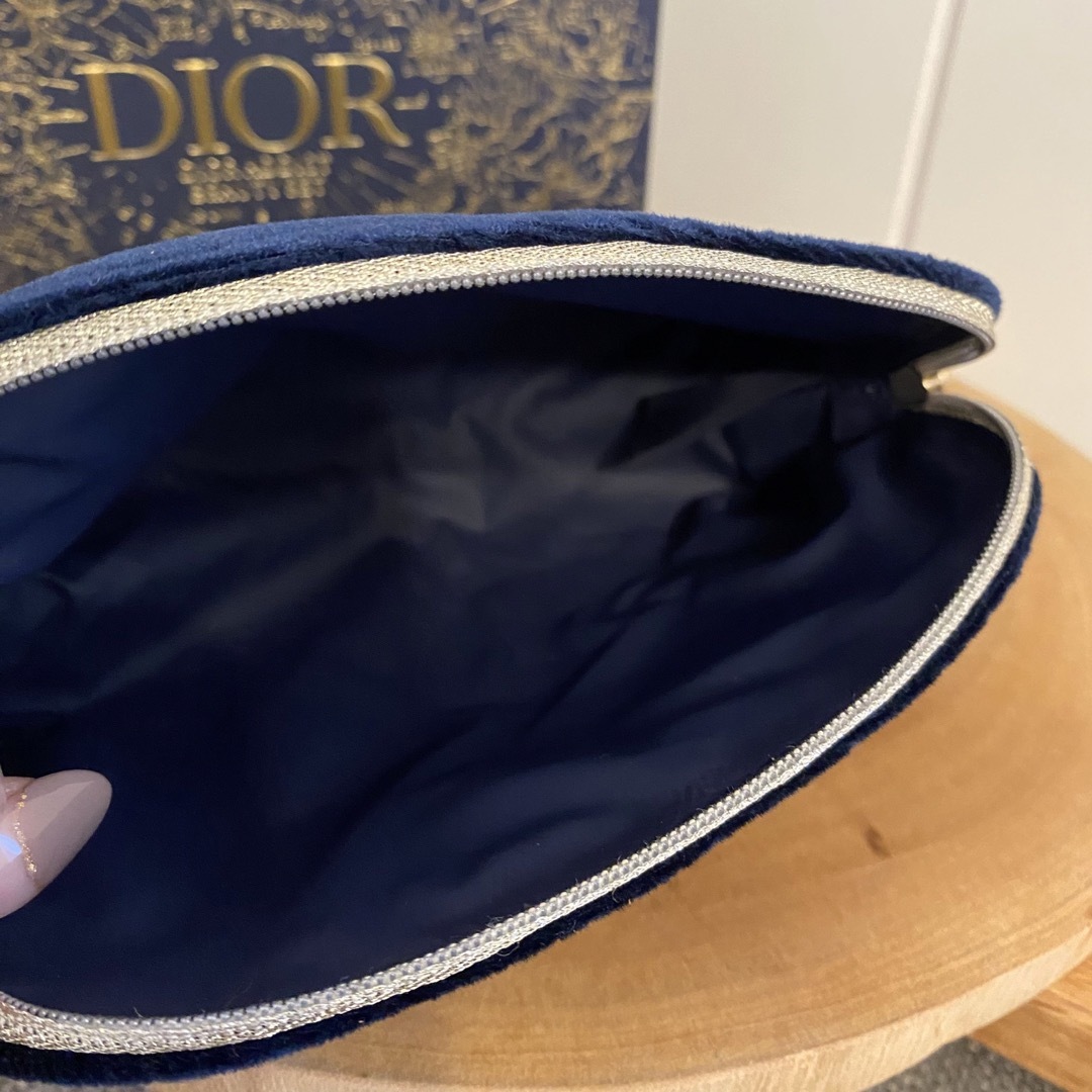 Dior(ディオール)のディオール　ホリデーオファー2022 ポーチ レディースのファッション小物(ポーチ)の商品写真