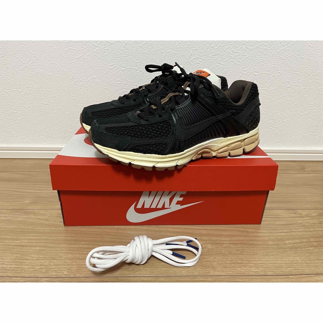 nikeZoom Vomero 5 Running Rabbit 27cm