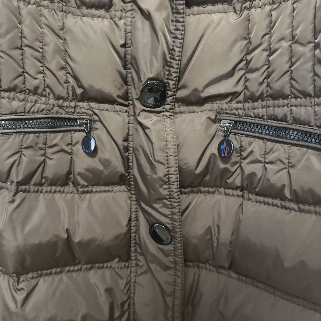 MONCLER(モンクレール)のモンクレールダウン 美品 0 ブラウン レディースのジャケット/アウター(ダウンジャケット)の商品写真