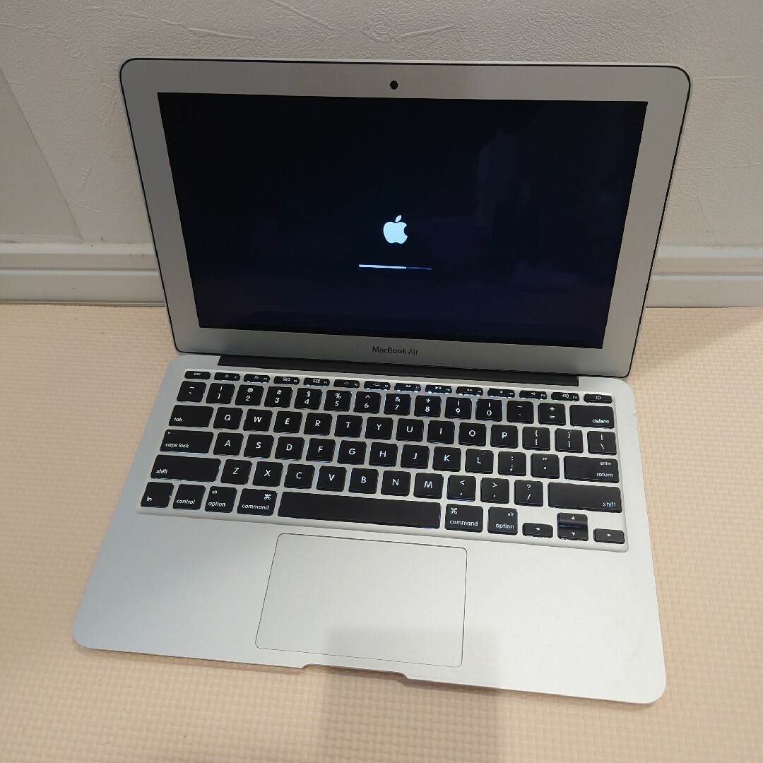 Air A1465  11.6インチ アップル MacBook - 3