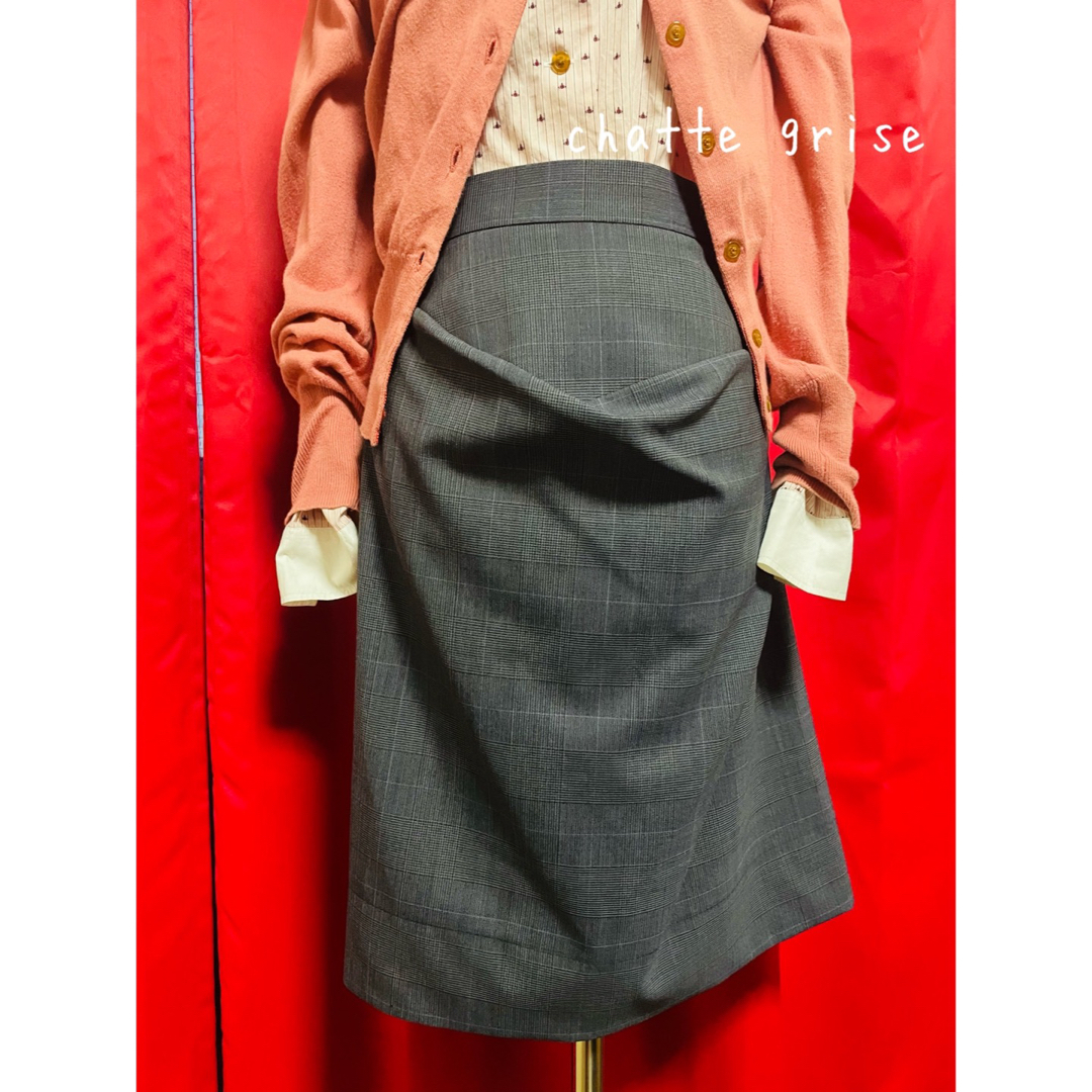 Vivienne Westwood(ヴィヴィアンウエストウッド)のヴィヴィアン美品イタリア製グレー系チェックデザインスカート卒業入学会社二階堂林檎 レディースのスカート(ひざ丈スカート)の商品写真