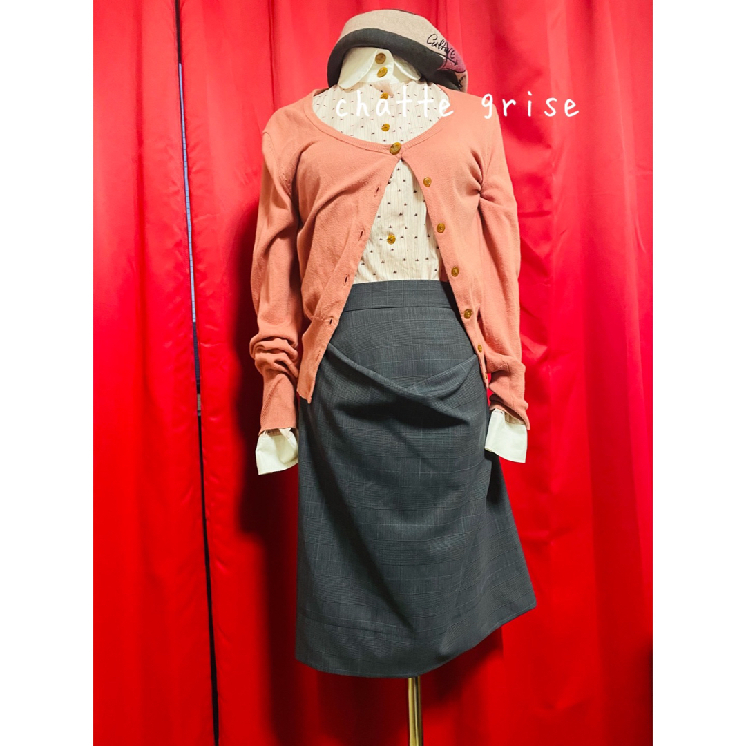 ヴィヴィアン美品イタリア製グレー系チェックデザインスカート卒業入学会社二階堂林檎のサムネイル