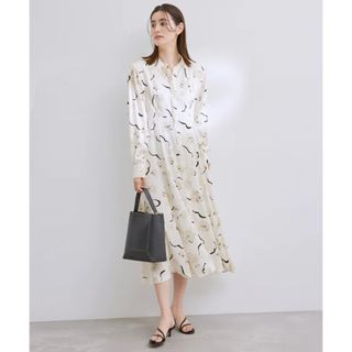 ロペ(ROPE’)の美品◇ROPE◇23SS◇アートプリントスタンドカラーワンピース(ロングワンピース/マキシワンピース)