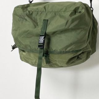 ミリタリー(MILITARY)の【米軍実物美品】米軍 OD ナイロン メディカル ショルダーバッグ(個人装備)