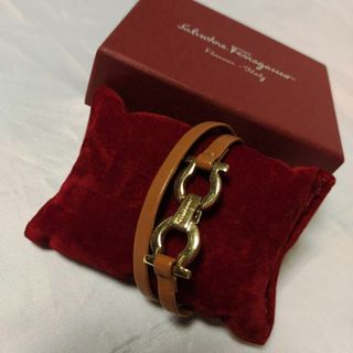 ◯ 極美品 Ferragamo フェラガモ  ダブルチェーン ブレスレット