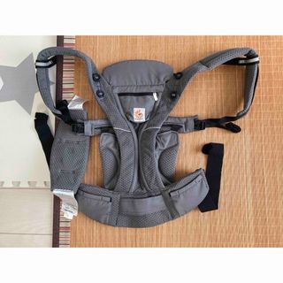 エルゴベビー(Ergobaby)のエルゴベビー　オムニブリーズ　OMNI breeze グレー＋専用のよだれカバー(抱っこひも/おんぶひも)