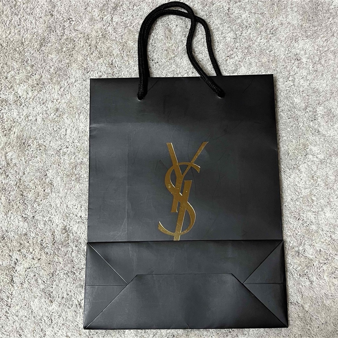 Yves Saint Laurent(イヴサンローラン)のイヴサンローラン　紙袋 レディースのバッグ(ショップ袋)の商品写真