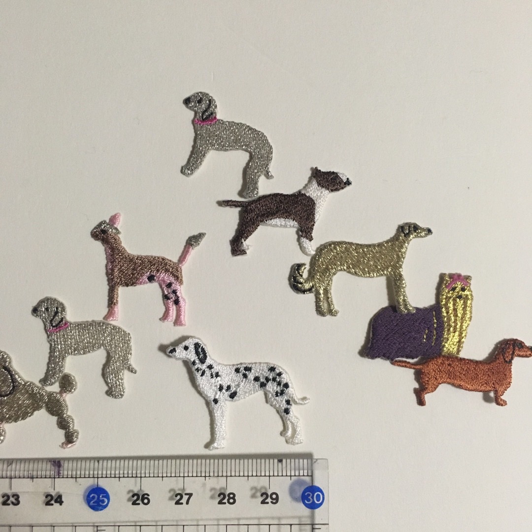 une nana cool(ウンナナクール)の犬　ドック　アップリケ　9個セット ハンドメイドのハンドメイド その他(その他)の商品写真