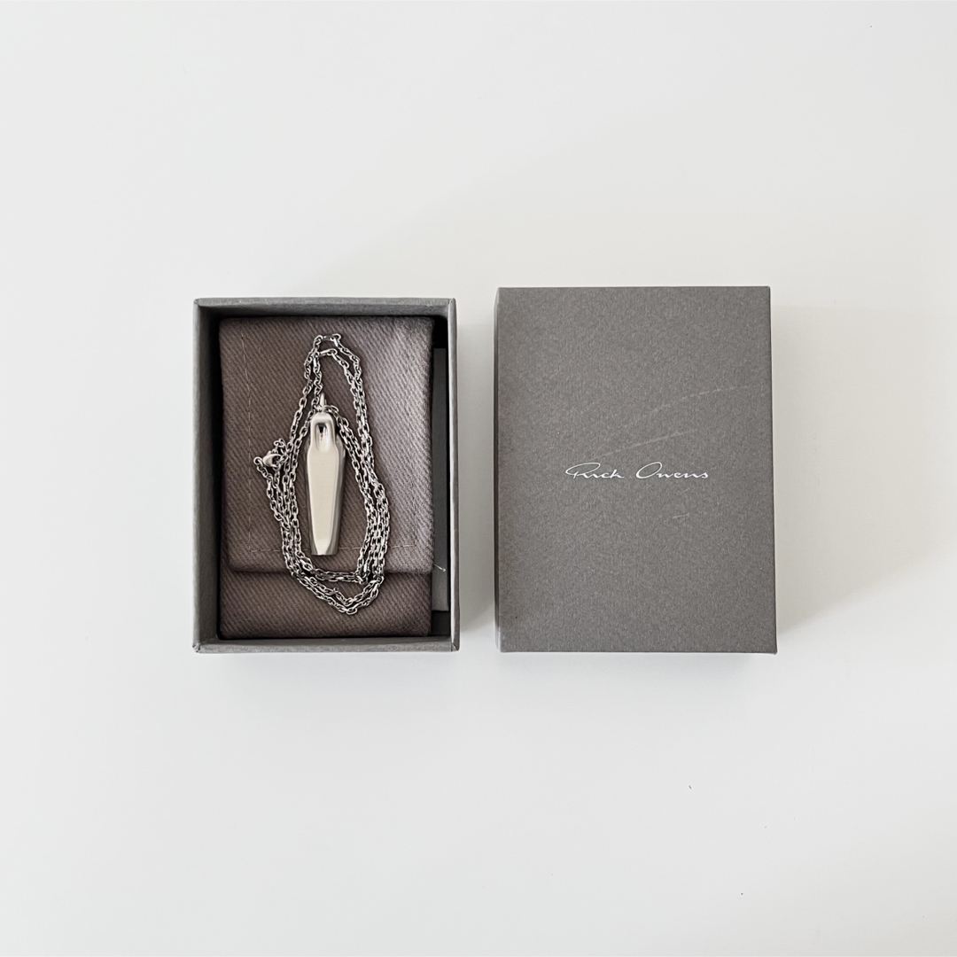 Rick Owens(リックオウエンス)の新品　RICK OWENS Sarcophagus Charm ネックレス メンズのアクセサリー(ネックレス)の商品写真