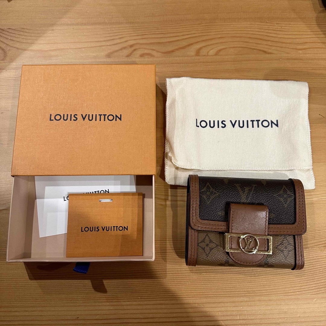 LOUIS VUITTON ポルトフォイユドーフィーヌコンパクト-