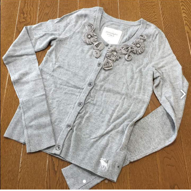 Abercrombie&Fitch(アバクロンビーアンドフィッチ)のRio様専用 ⭐︎新品 タグ付き アバクロカーディガン レディースのトップス(カーディガン)の商品写真