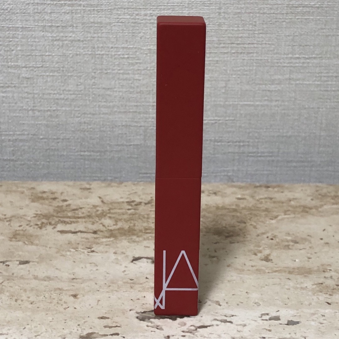 NARS(ナーズ)のNARS パワーマット リップスティック 133 TOO HOT TO HOLD コスメ/美容のベースメイク/化粧品(口紅)の商品写真