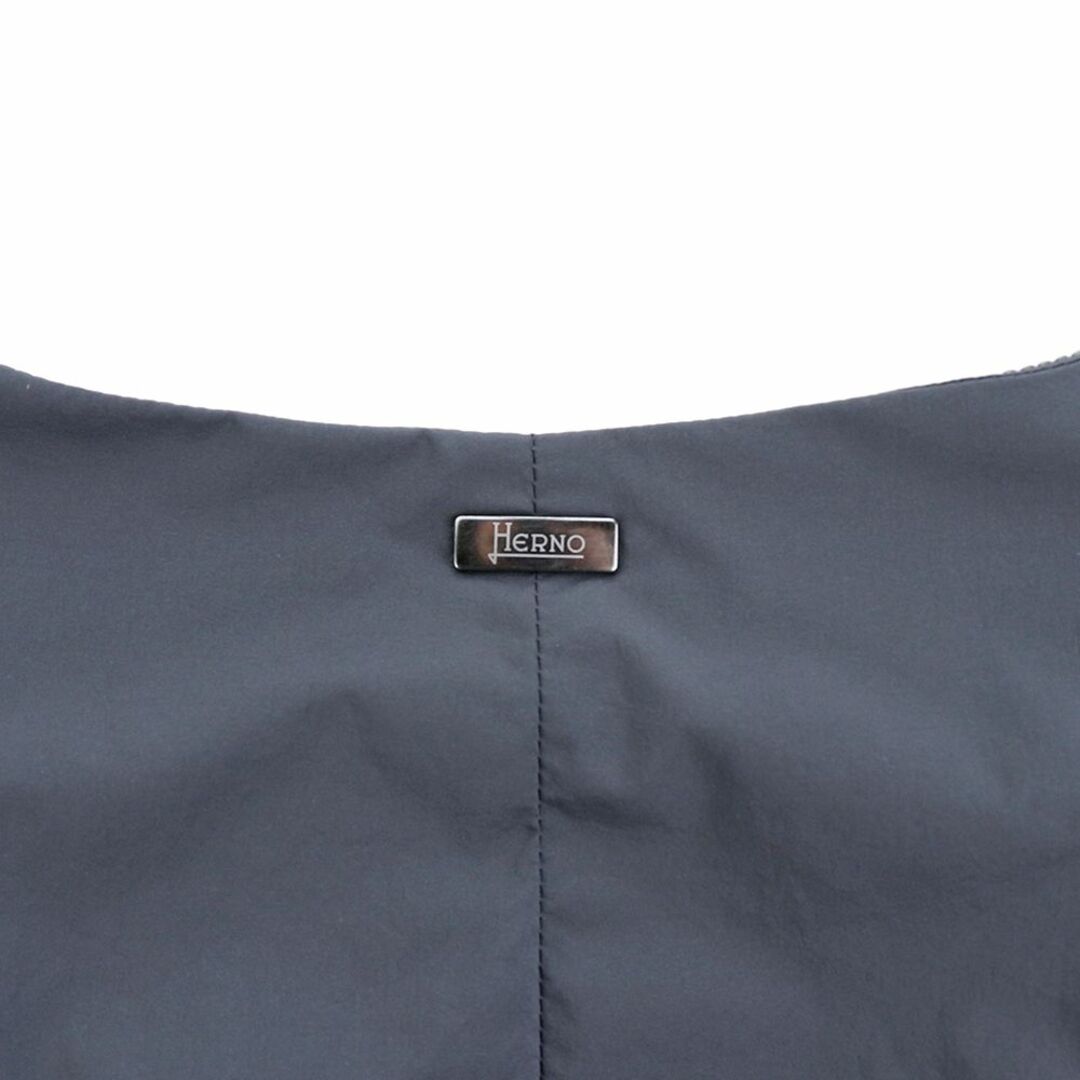 HERNO(ヘルノ)のヘルノ ダウンベスト イル パンチオット 44サイズ グレー ジレ インナー メンズのジャケット/アウター(ダウンベスト)の商品写真