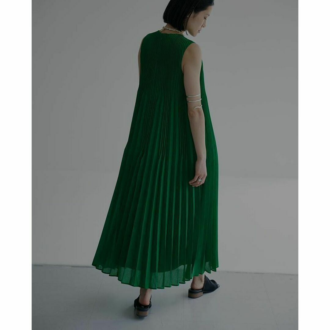 AMERI　SPUN ORGANDY PLEATS DRESS