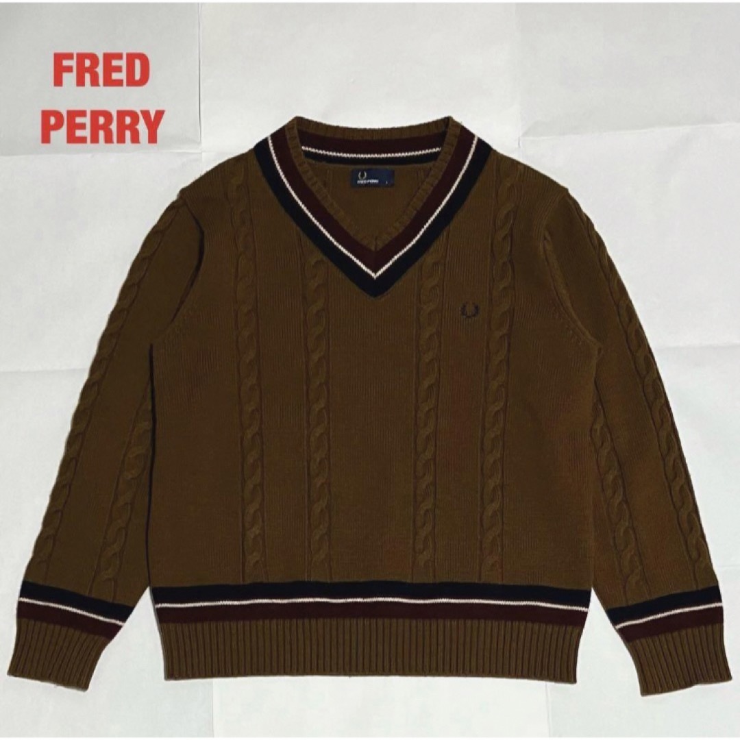 FRED PERRY　フレッドペリー　チルデンニット　Vネック　月桂樹ロゴ