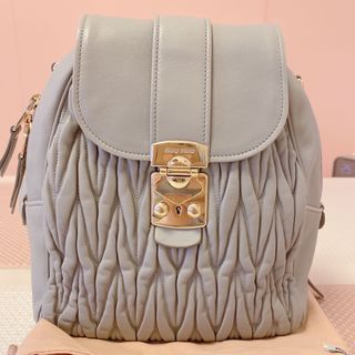 MIU MIU ミュウミュウ　リュック　希少　美品