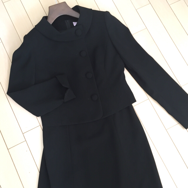 RU(アールユー)の美品☆ ru noir × TOKYO SOIRコラボ 喪服（９号）  レディースのフォーマル/ドレス(礼服/喪服)の商品写真