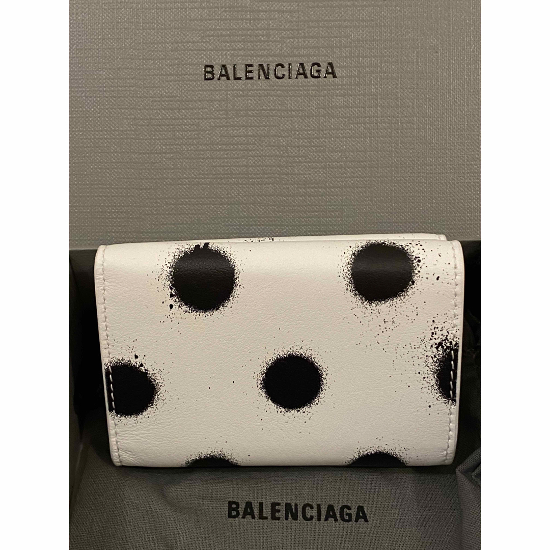 バレンシアガ BALENCIAGA   三つ折り財布 ホワイト　ドット　水玉 2