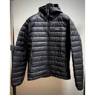 パタゴニア(patagonia)の【美品】パタゴニア ダウンセーター フーディ メンズ Sサイズ ブラック(ダウンジャケット)