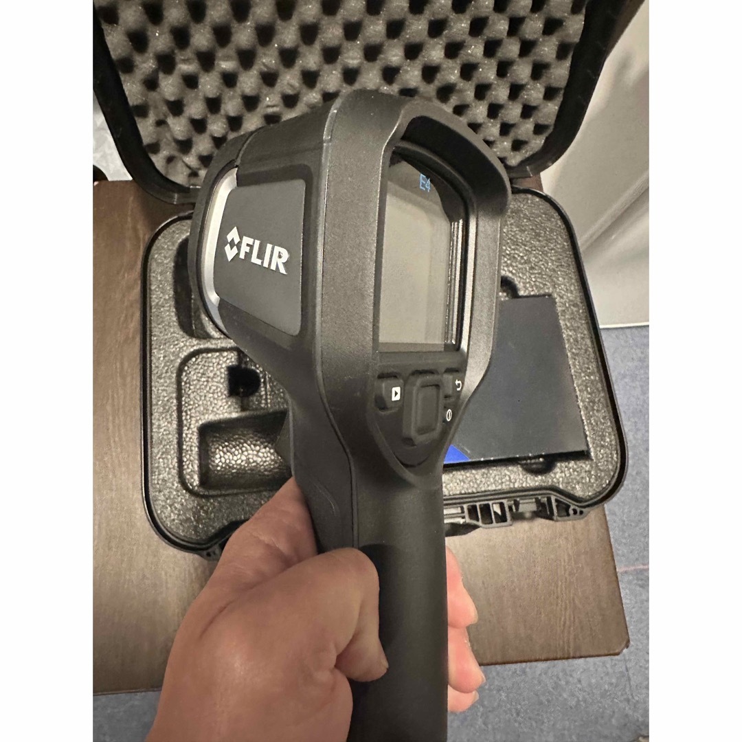 FLIR(フリア)のフリアー　サーモグラフィーE4 スマホ/家電/カメラのカメラ(その他)の商品写真