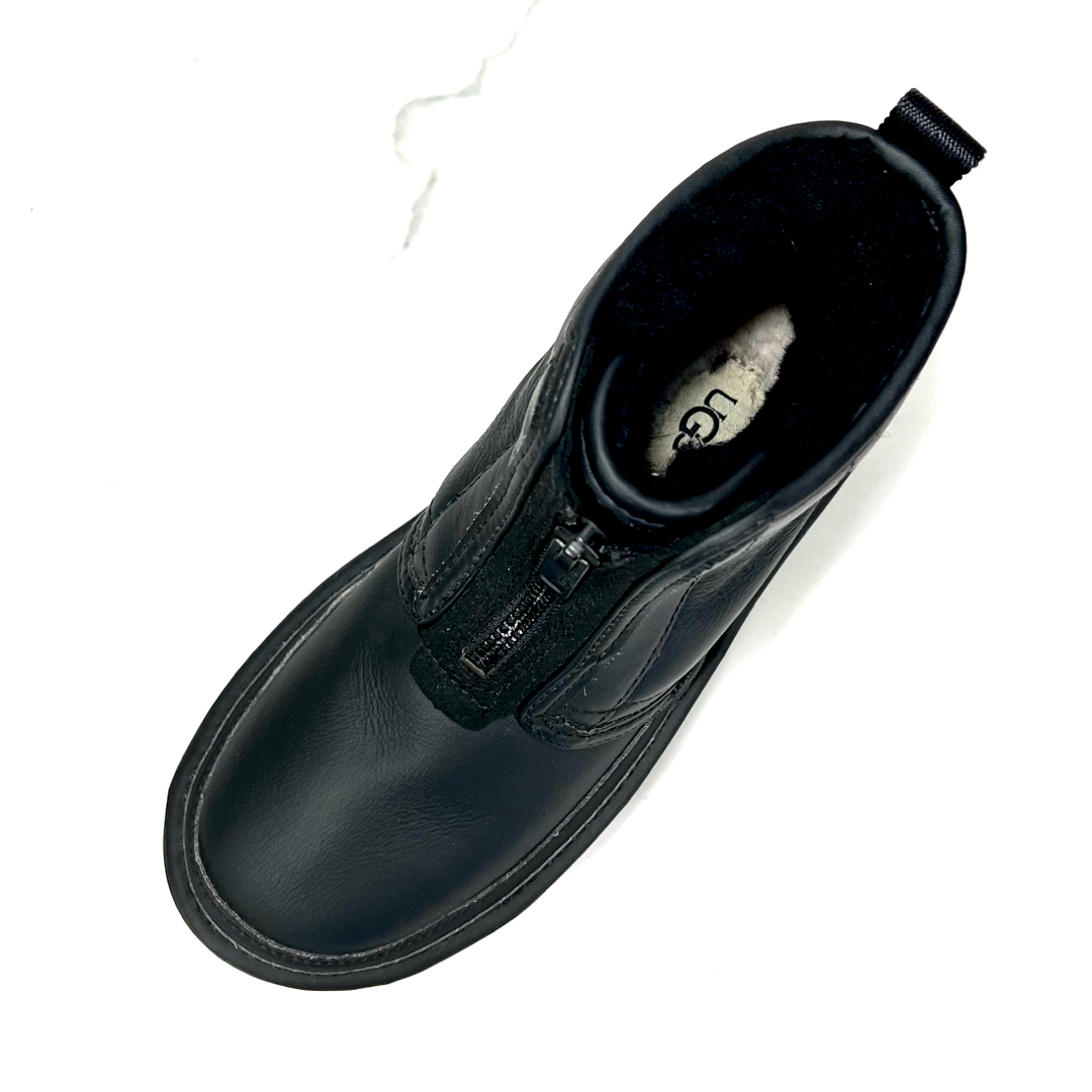 UGG(アグ)の【新品未使用】UGG NEUMEL PLATFORM ZIP ブーツ 黒22.0 レディースの靴/シューズ(ブーツ)の商品写真