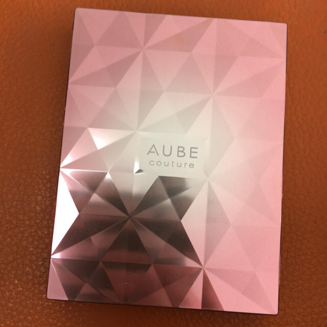 AUBE couture(オーブクチュール)のオーブクチュールブラシひと塗りシャドウ(ピンク系) コスメ/美容のベースメイク/化粧品(アイシャドウ)の商品写真