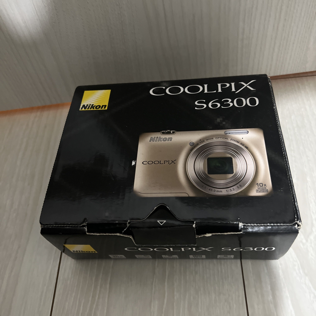 未使用　デジカメカメラ　S6300コンパクトデジタルカメラ