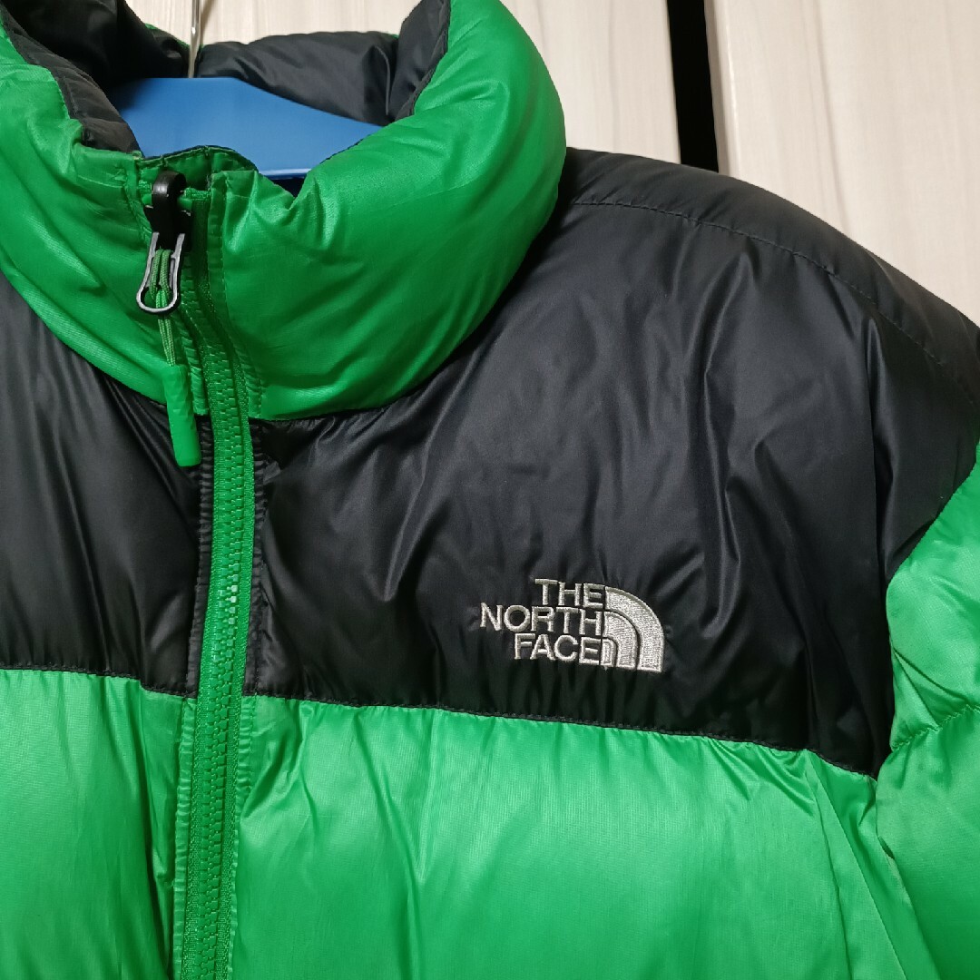 THE NORTH FACE(ザノースフェイス)のTHE NORTH FACE ヌプシ L グリーン メンズのジャケット/アウター(ダウンジャケット)の商品写真