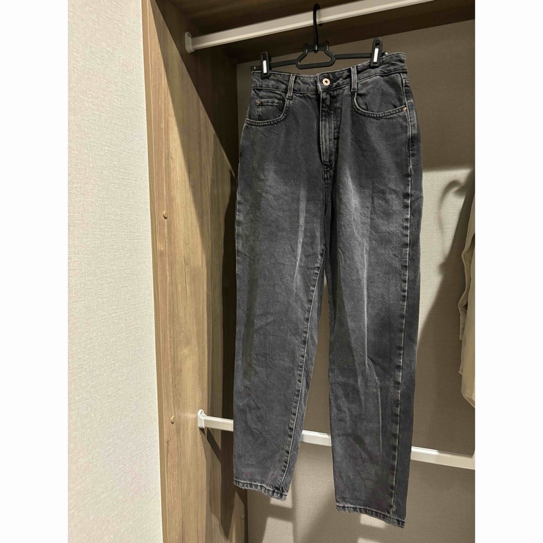 ZARA(ザラ)のZARA テーパードデニム レディースのパンツ(デニム/ジーンズ)の商品写真