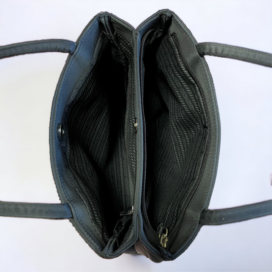 PRADA(プラダ)のPRADA プラダ  ハンドバッグ ナイロン ブラック レディースのバッグ(ハンドバッグ)の商品写真