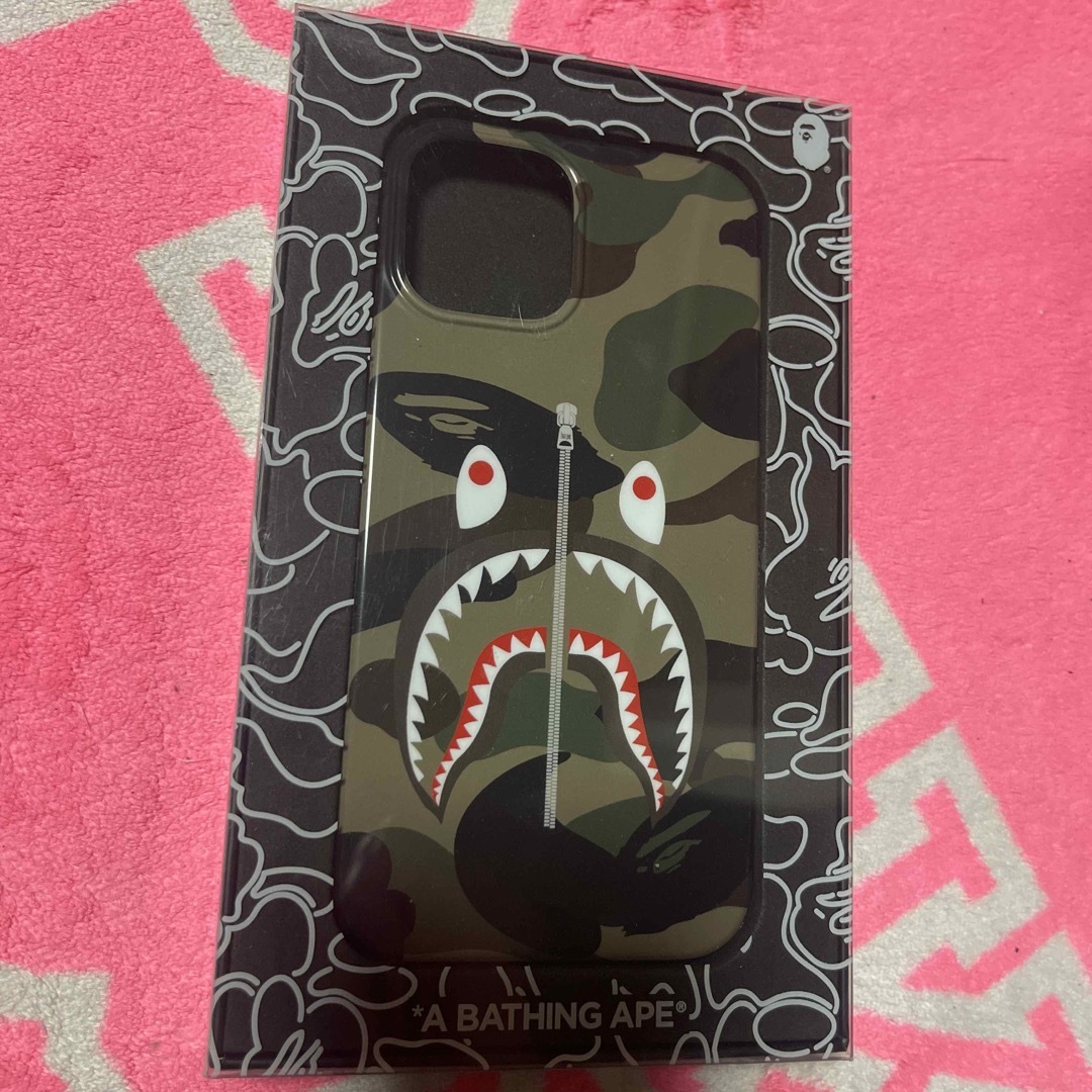 A BATHING APE(アベイシングエイプ)のA BATHING APEスマホケース スマホ/家電/カメラのスマホアクセサリー(iPhoneケース)の商品写真