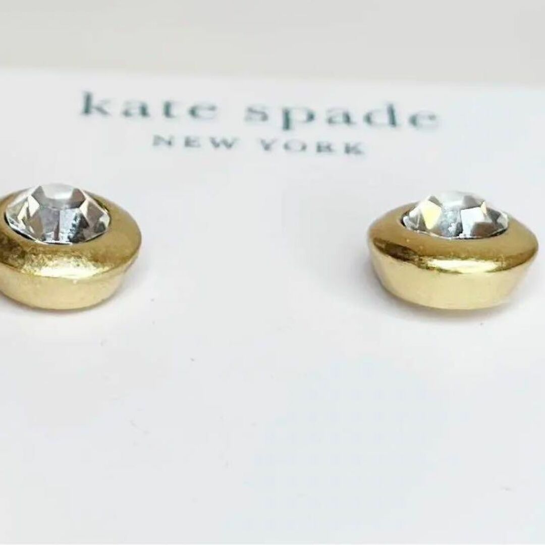 kate spade new york(ケイトスペードニューヨーク)のkate spade　シルバー　オンザドットスタッズ　ピアス レディースのアクセサリー(ピアス)の商品写真