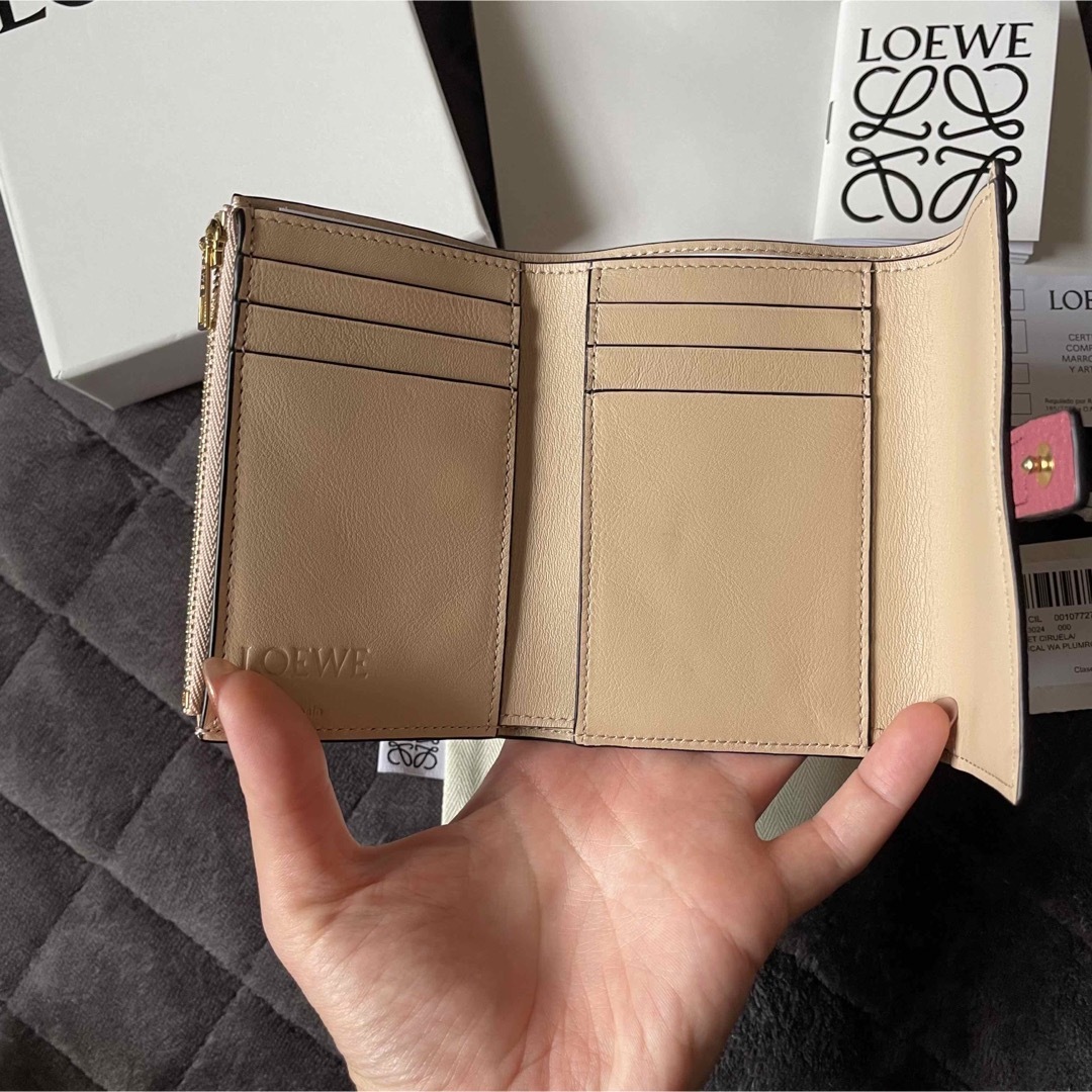 LOEWE - ロエベ ヴァーティカル ウォレット スモール プラムローズの