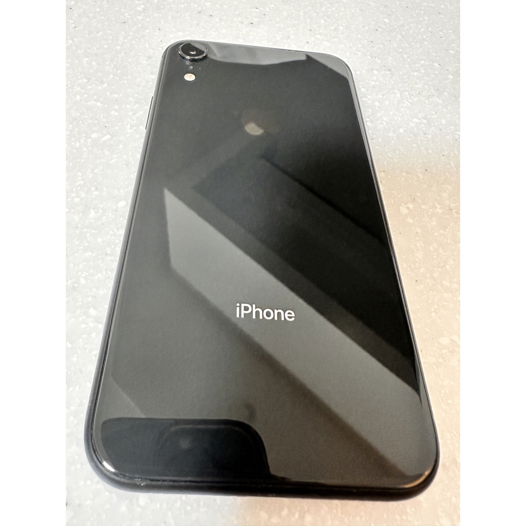 iPhone(アイフォーン)のiPhone XR Black 128 GB SIMフリー スマホ/家電/カメラのスマートフォン/携帯電話(スマートフォン本体)の商品写真