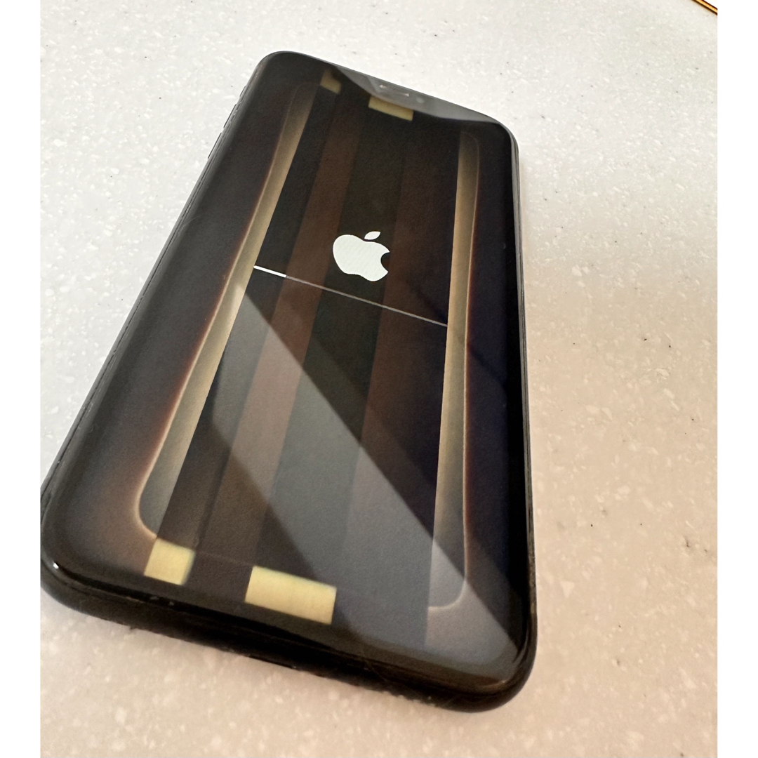 iPhone(アイフォーン)のiPhone XR Black 128 GB SIMフリー スマホ/家電/カメラのスマートフォン/携帯電話(スマートフォン本体)の商品写真
