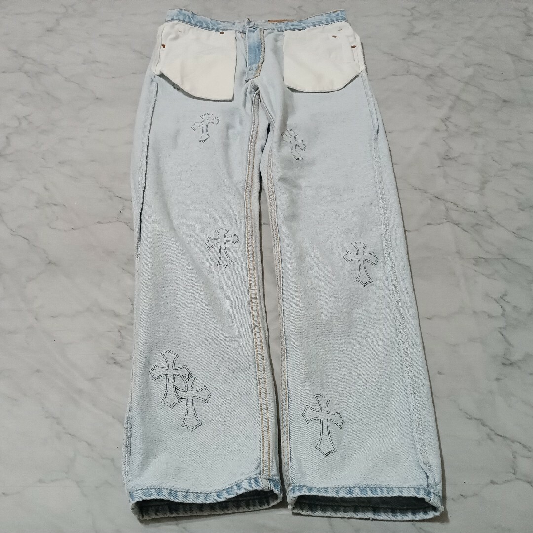 Chrome Hearts(クロムハーツ)のLevi's 505（W33 / 80cm）クロスパッチカスタム メンズのパンツ(デニム/ジーンズ)の商品写真