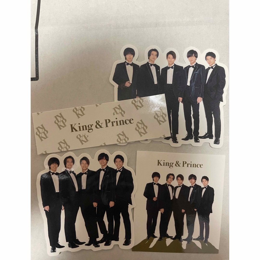 King & Prince(キングアンドプリンス)のking&prince ポートレートシール エンタメ/ホビーのタレントグッズ(アイドルグッズ)の商品写真