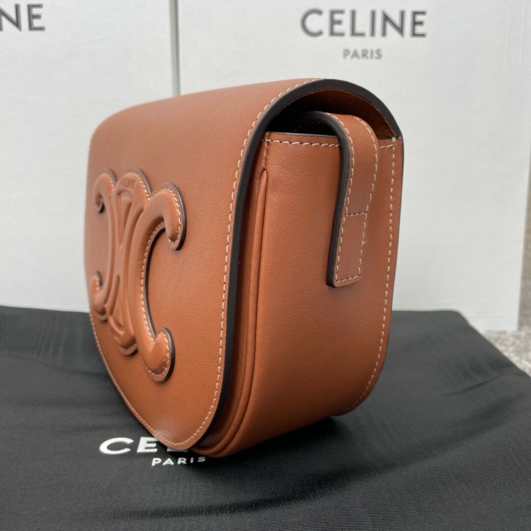 CELINE♡ フォルコ キュイル トリオンフ / スムースカーフスキン タン-