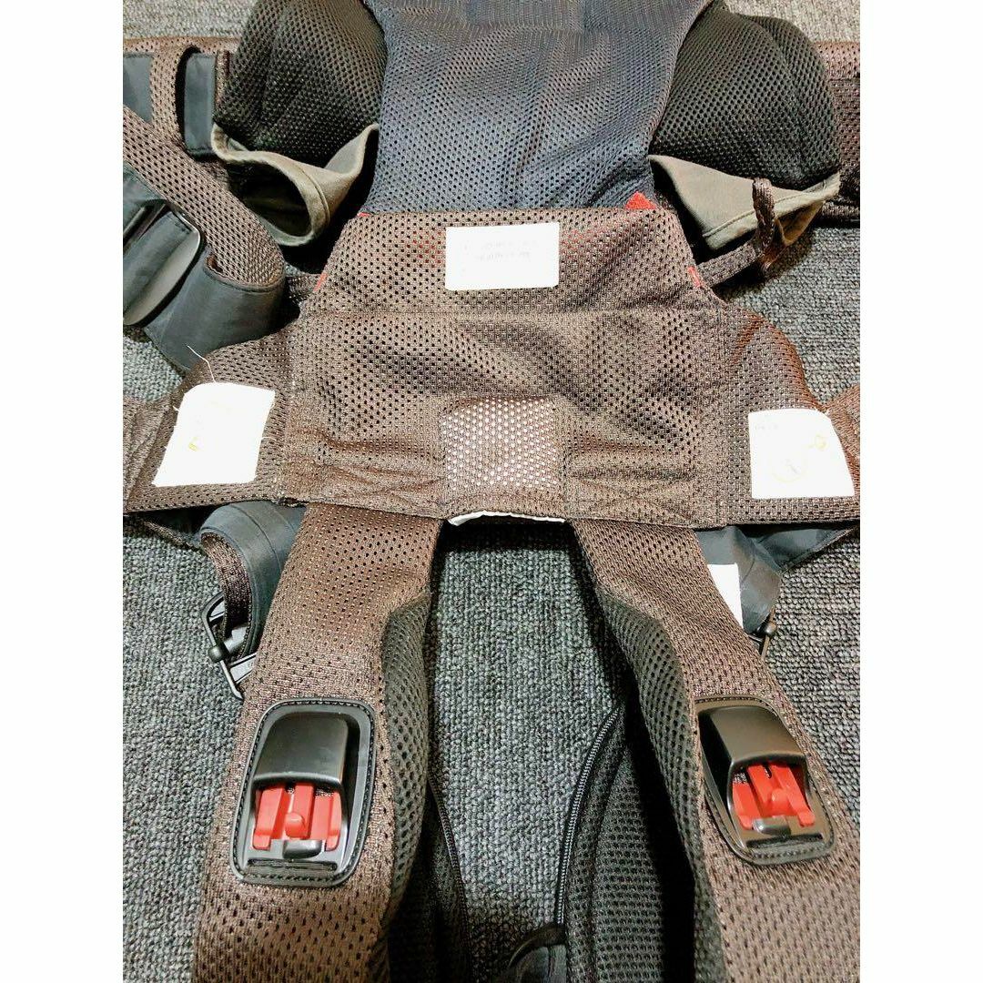 BABYBJORN(ベビービョルン)のベビービョルン　ベビーキャリア　抱っこひも　ONE+ ワンプラス　エアー キッズ/ベビー/マタニティの外出/移動用品(抱っこひも/おんぶひも)の商品写真