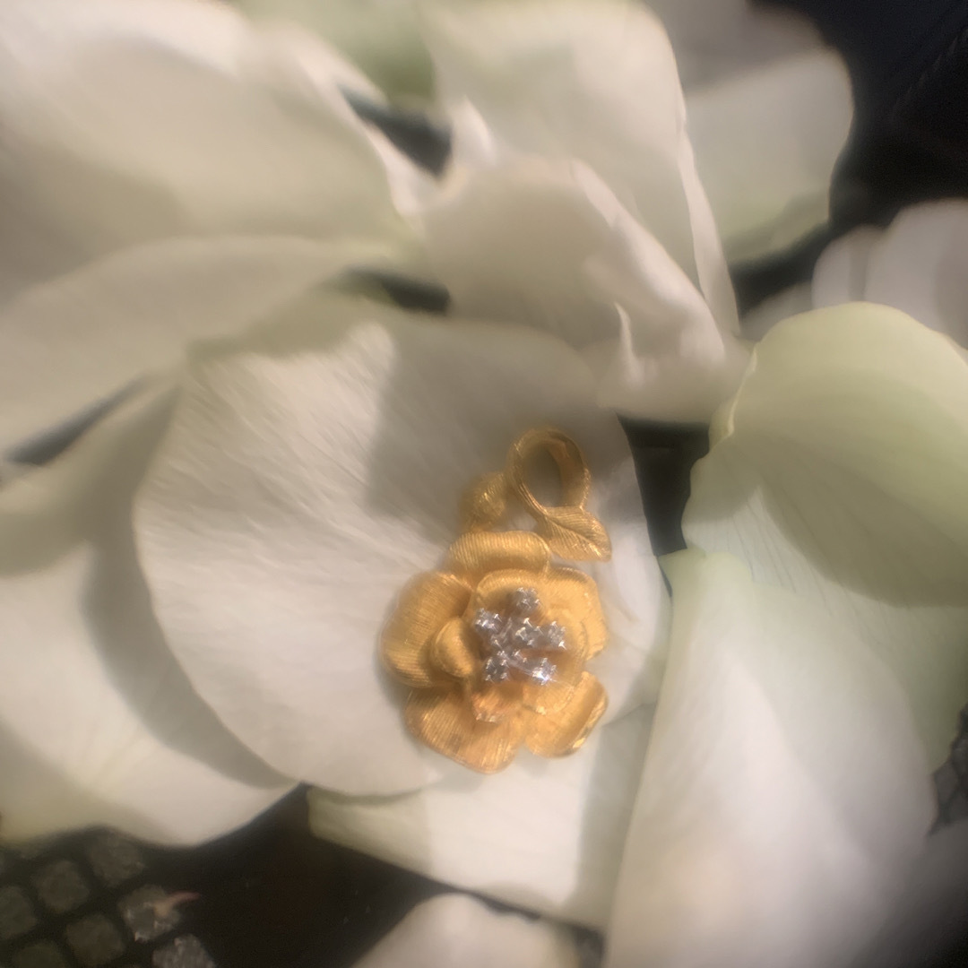 プリマゴールド　ダイヤ6石　ペンダント レディースのアクセサリー(ネックレス)の商品写真