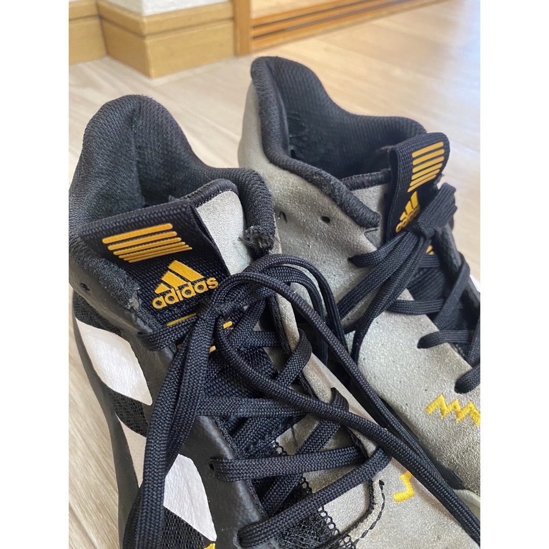 adidas(アディダス)のadidas スニーカー キッズ/ベビー/マタニティのキッズ靴/シューズ(15cm~)(スニーカー)の商品写真