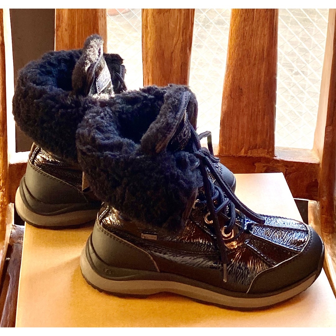 完売しました。nouer - 【値下げしました】ヤマダヤ・nuuer ロングブーツ。。Dr.Martens - ドクターマーチン 1460 8ホールブーツ ショート レザー US8 7 赤。。other - コルソローマ スエードロングブーツ 39 黒 643。21靴下~22薄手✨UGG✨アディロンダック III 完売しました。MIU MIU - MIUMIU ミュウミュウ スエードショートブーツ 23cm。。EU35.5 【新品】Rossi boots ブランドストーン好きにもオススメ。。Timberland - Timberland PREMIUM BOOTS 6インチ ワークブーツ 本革 ヌバック ブラック 1765A。21靴下~22薄手✨UGG✨アディロンダック III