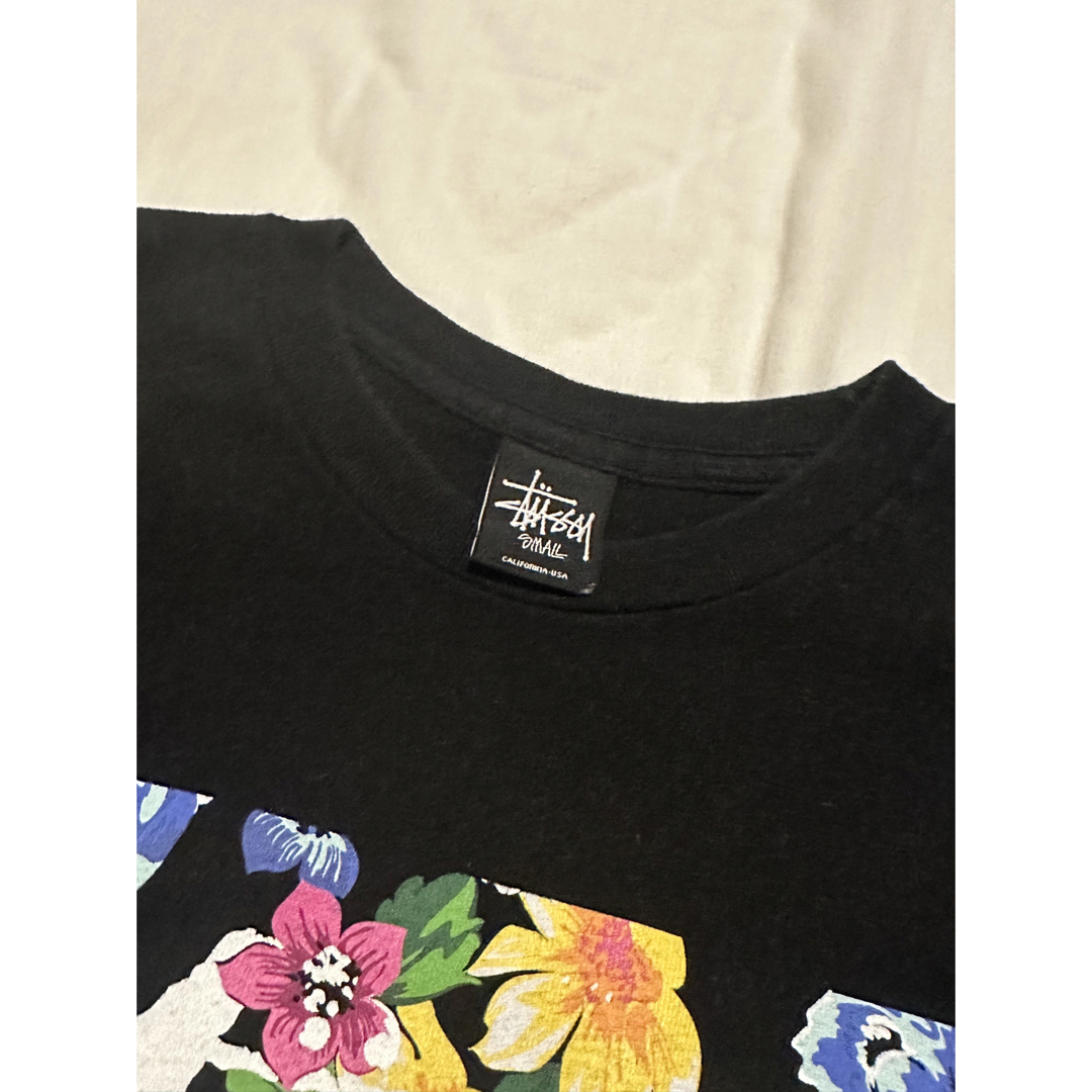 STUSSY(ステューシー)のSTUSSY 花柄 Tシャツ メンズSサイズ メンズのトップス(Tシャツ/カットソー(半袖/袖なし))の商品写真