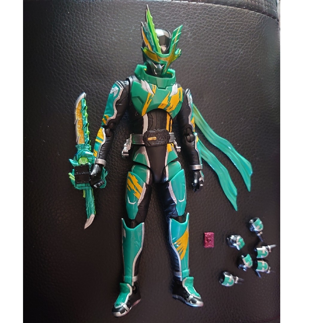 S.H.Figuarts 仮面ライダー剣斬 猿飛忍者伝　箱なし現状品