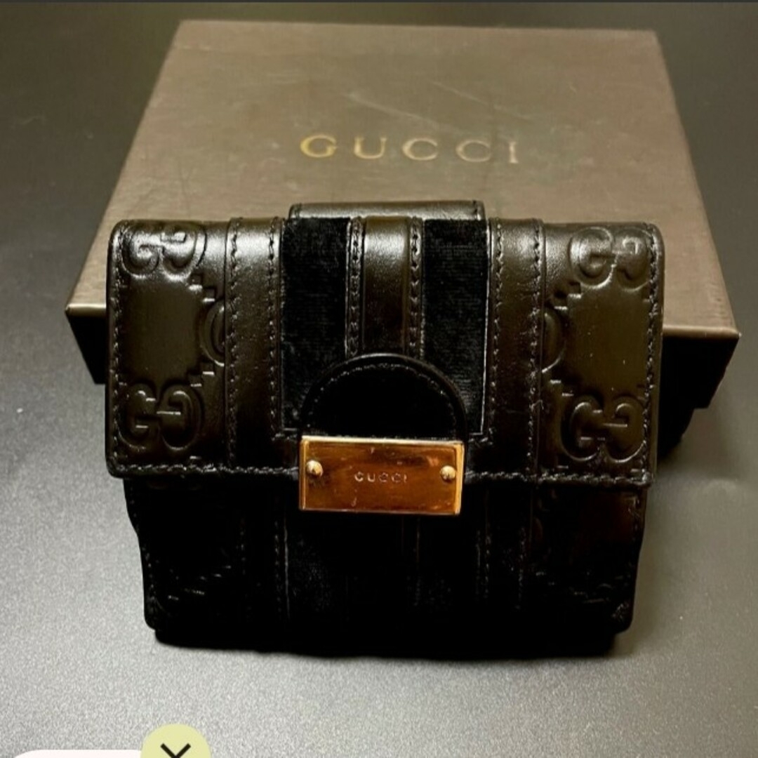 【週末大幅お値下げ】GUCCI グッチ 二つ折り財布 | フリマアプリ ラクマ